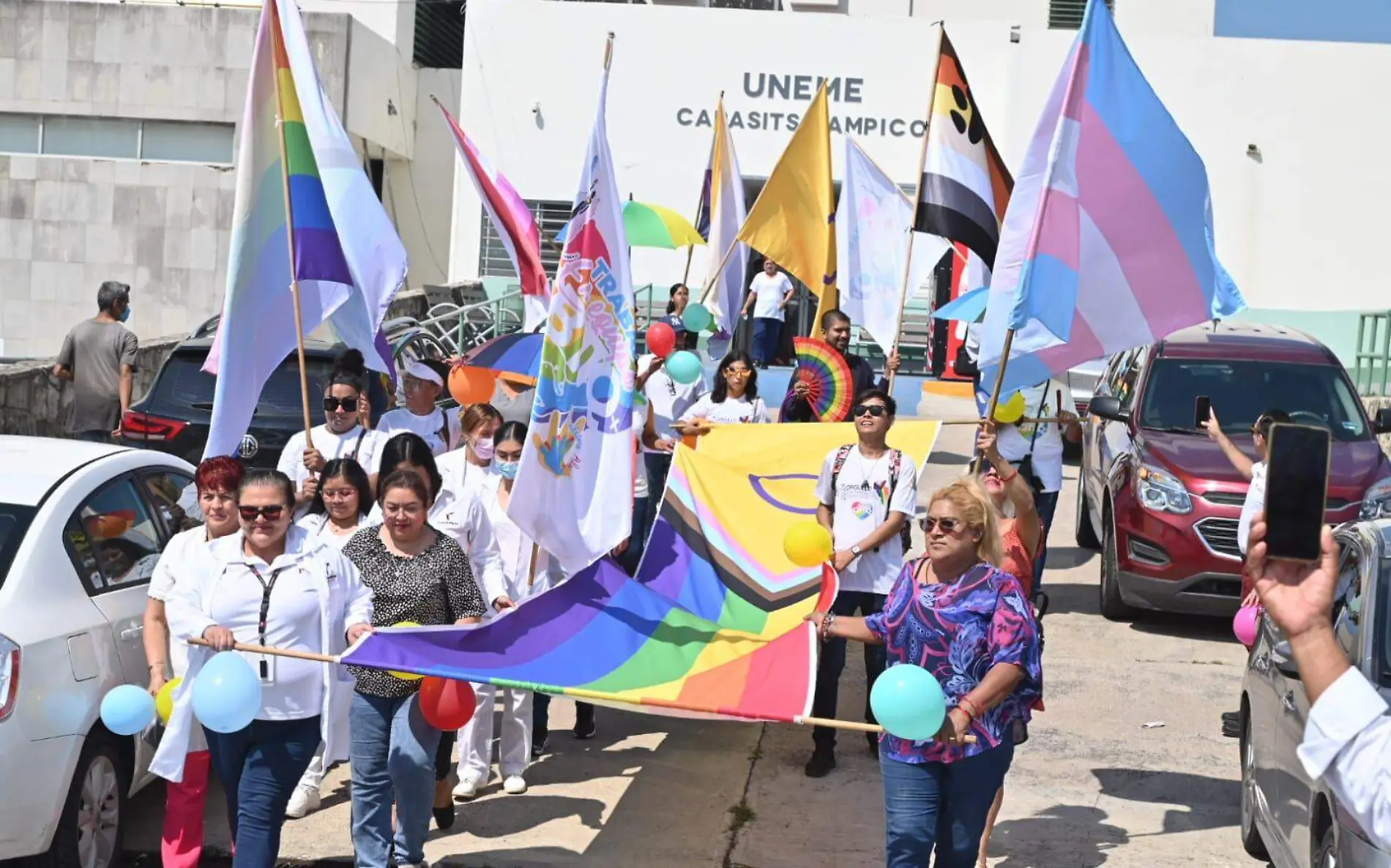 Realizan marcha LGBTQ+ al interior del Hospital Canseco en Tampico Alejandro del Ángel (1)